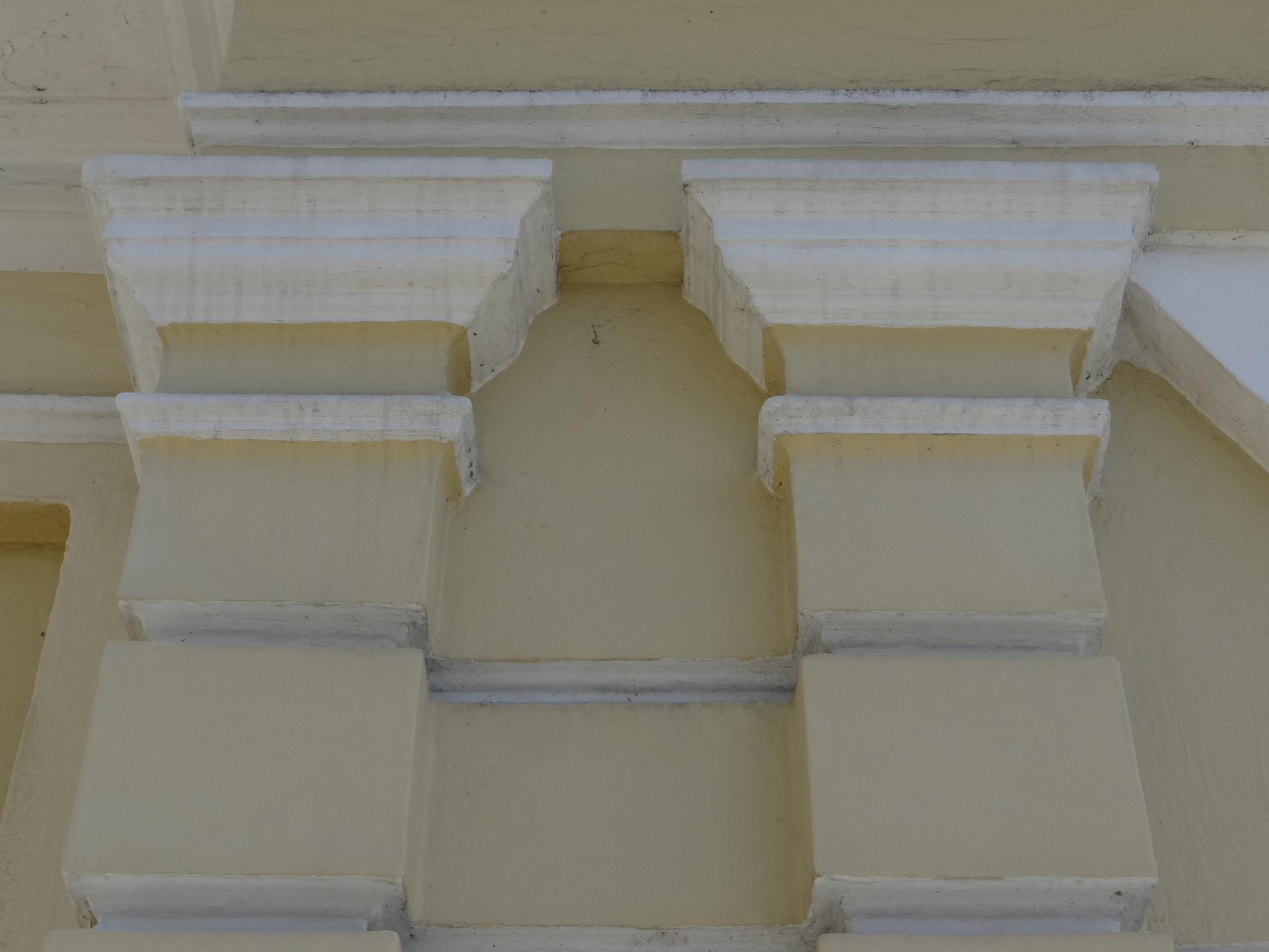 Casa La Giralda - Avenida Miramar, esquina calle Marti 651 - San Juan (Miramar) - 2014 00053